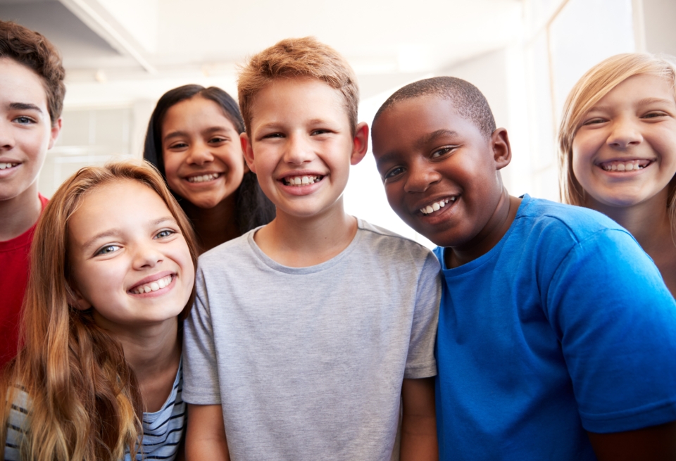 Grinsende Kinder